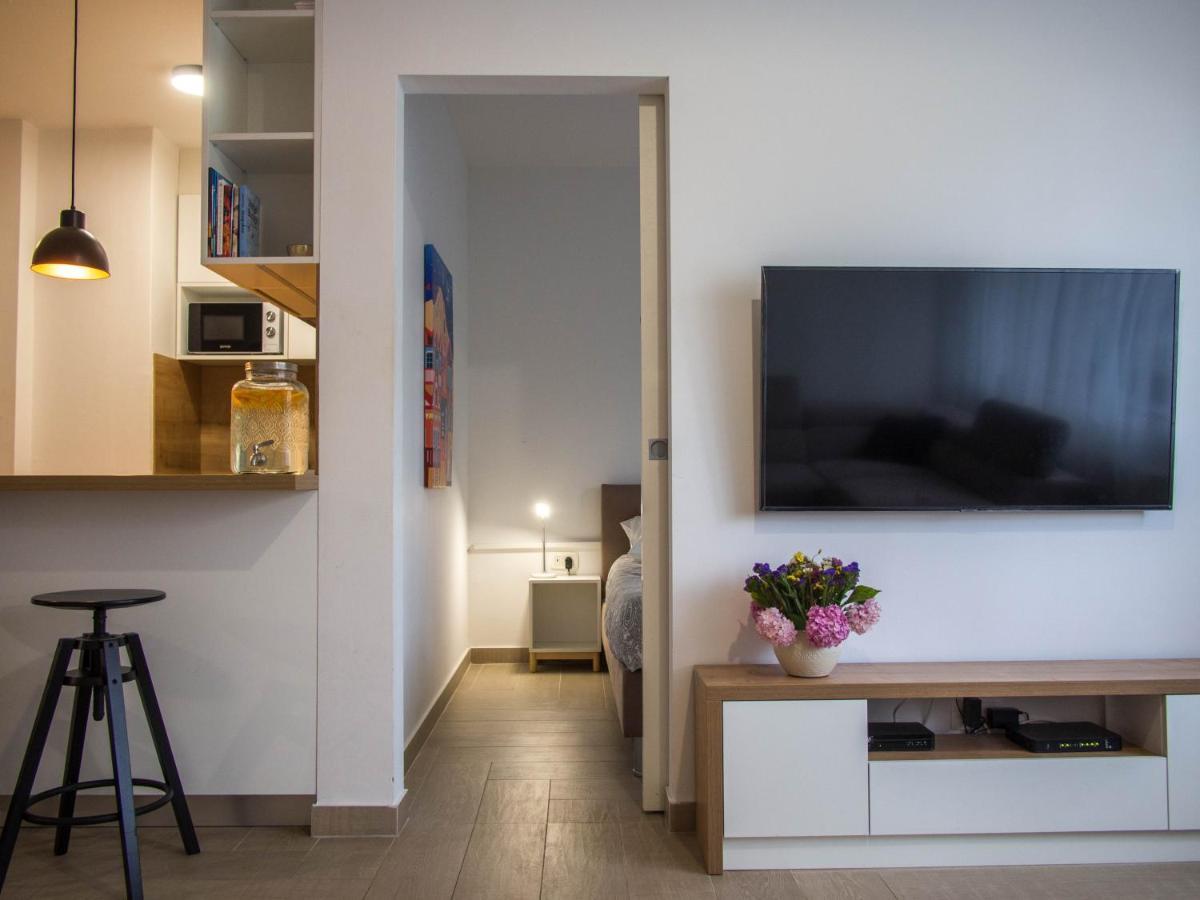 Apartman Adeari Zagreb Buitenkant foto